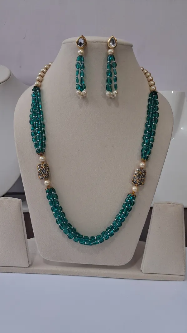 Elegant_Hydro_Quartz_Pearl_Beaded_Necklace