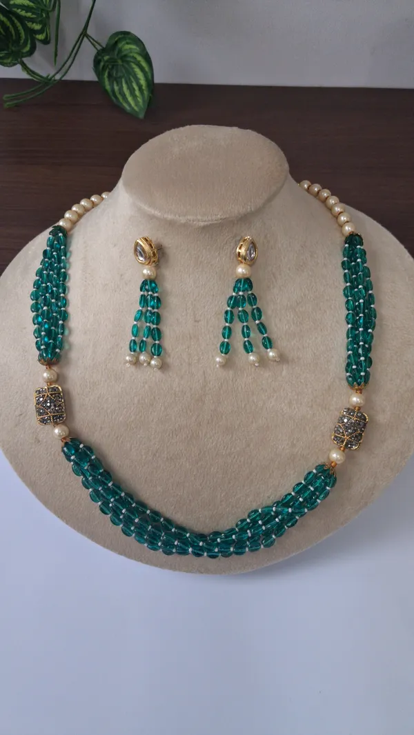 Elegant_Hydro_Quartz_Pearl_Beaded_Necklace