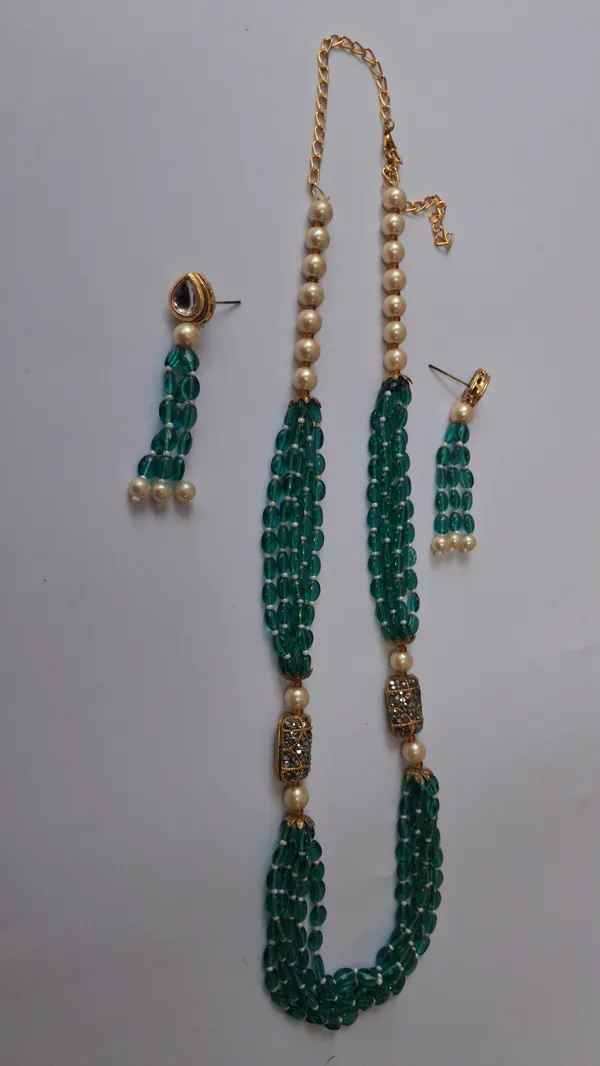 Elegant_Hydro_Quartz_Pearl_Beaded_Necklace