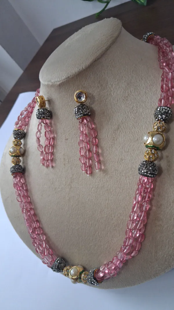 Classic_Hydro_Quartz_Pearl_Beaded_Necklace
