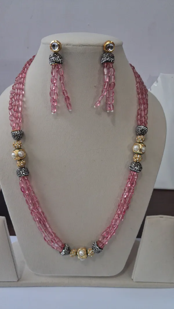 Classic_Hydro_Quartz_Pearl_Beaded_Necklace