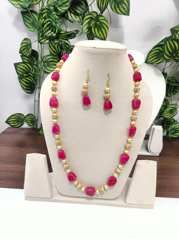 Statement_Natural_Stone_Beaded_Necklace