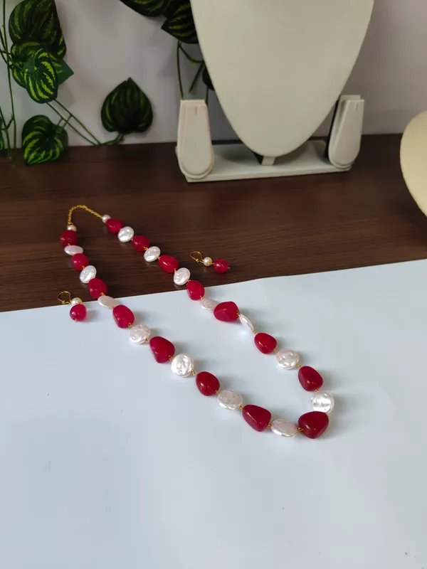 Classic_Natural_Stone_Pearl_Necklace