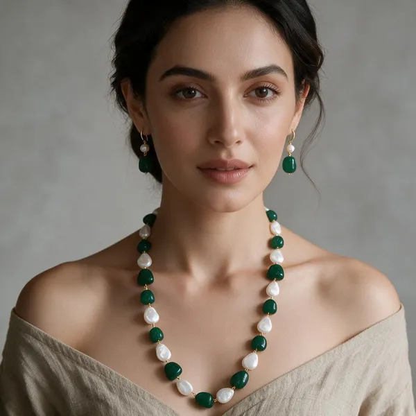 Gold_White_Quartz_Mother_Of_Pearl_Brass_Necklace_For_Women