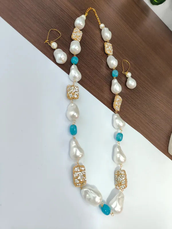 Classic_Natural_Stone_Pearl_Necklace