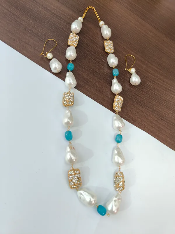 Classic_Natural_Stone_Pearl_Necklace