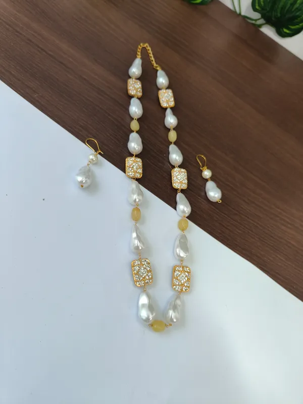 Designer_Natural_Stone_Pearl_Necklace
