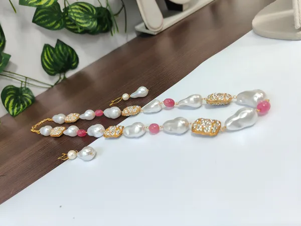 Stylish_Natural_Stone_Pearl_Necklace