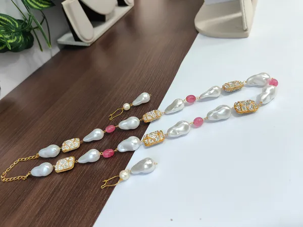 Stylish_Natural_Stone_Pearl_Necklace