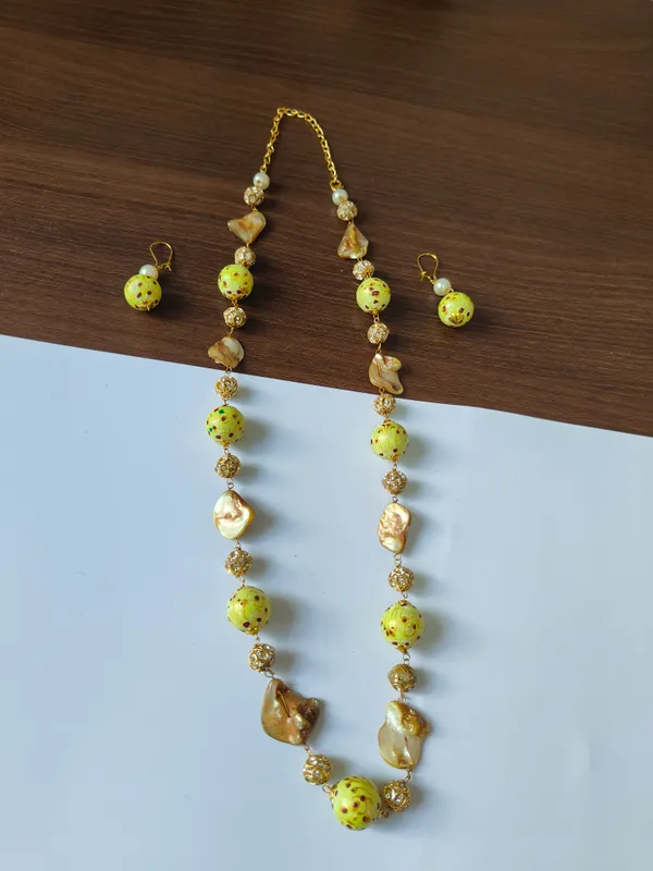 Gold_White_Brass_Pearl_Cubic_Zirconia_Deco_Necklace_For_Women