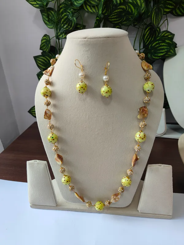 Gold_White_Brass_Pearl_Cubic_Zirconia_Deco_Necklace_For_Women