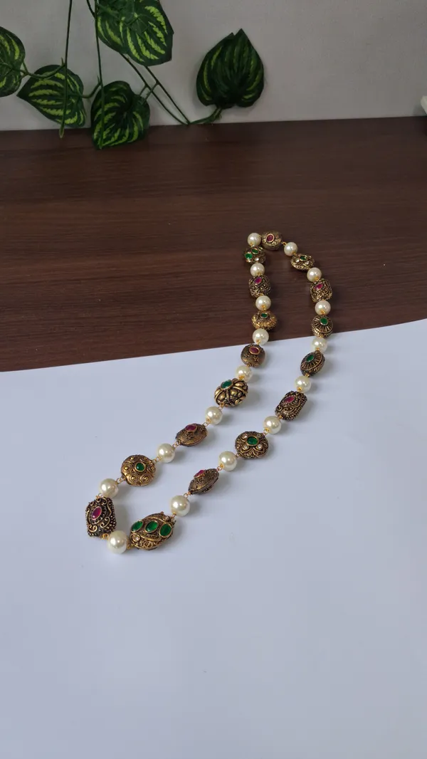 Designer_Pearl_Beaded_Necklace