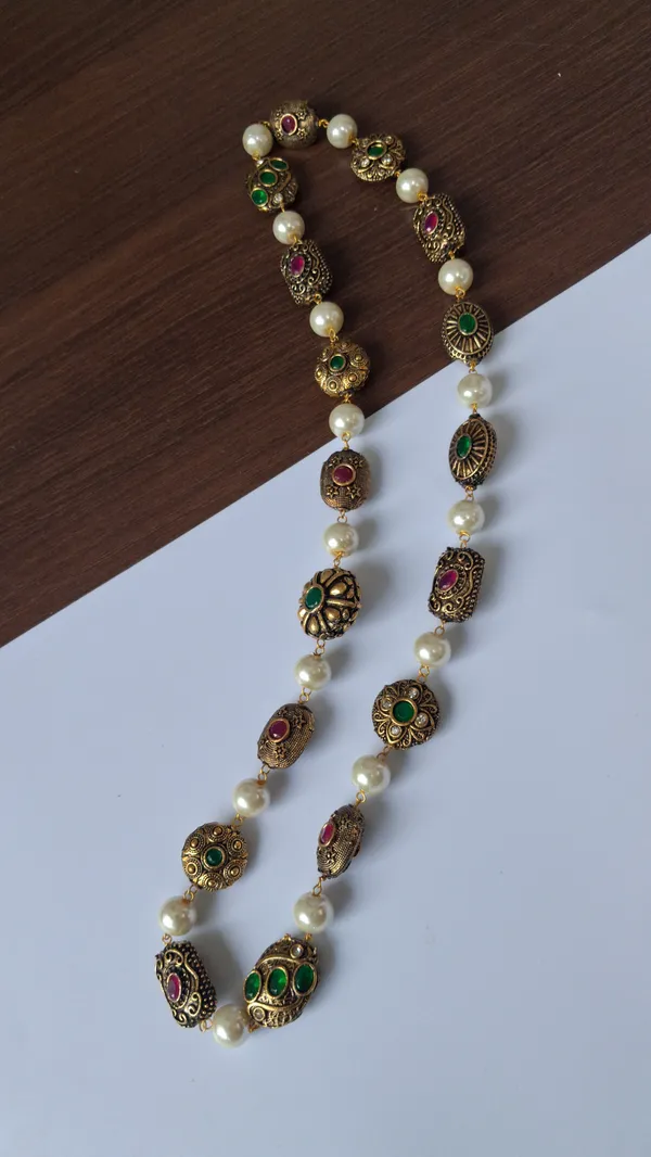 Designer_Pearl_Beaded_Necklace