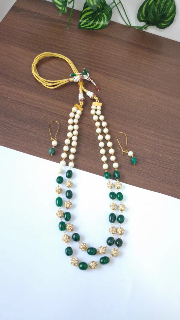 Elegant_Natural_Stone_Pearl_Necklace