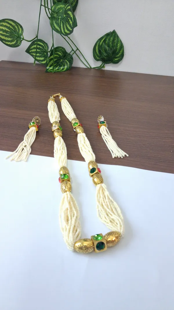 Classic_Stone_Pearl_Necklace