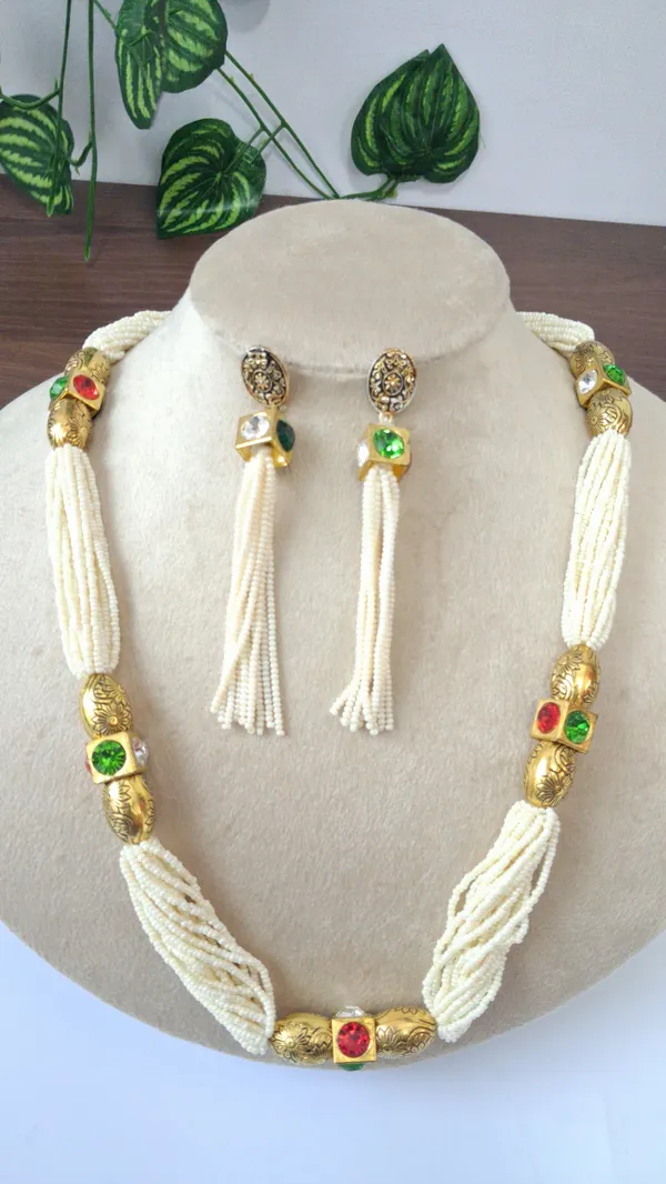 Classic_Stone_Pearl_Necklace