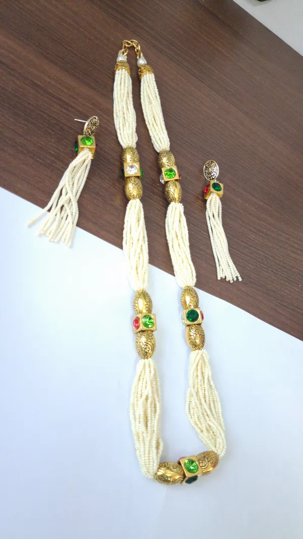 Classic_Stone_Pearl_Necklace