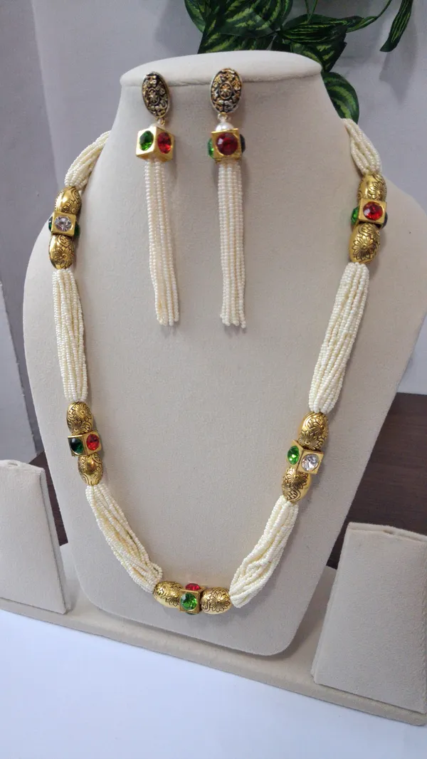 Classic_Stone_Pearl_Necklace