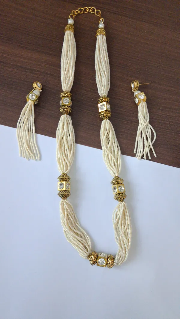 Stylish_Stone_Pearl_Necklace