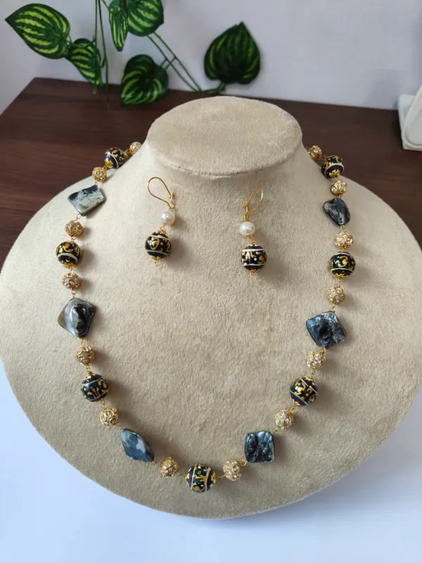 Gold_White_Brass_Pearl_Cubic_Zirconia_Deco_Beaded_Necklace_For_Women