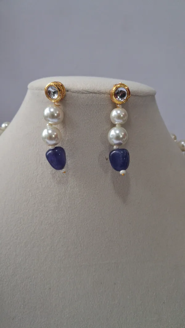 Traditional_Natural_Quartz_Necklace