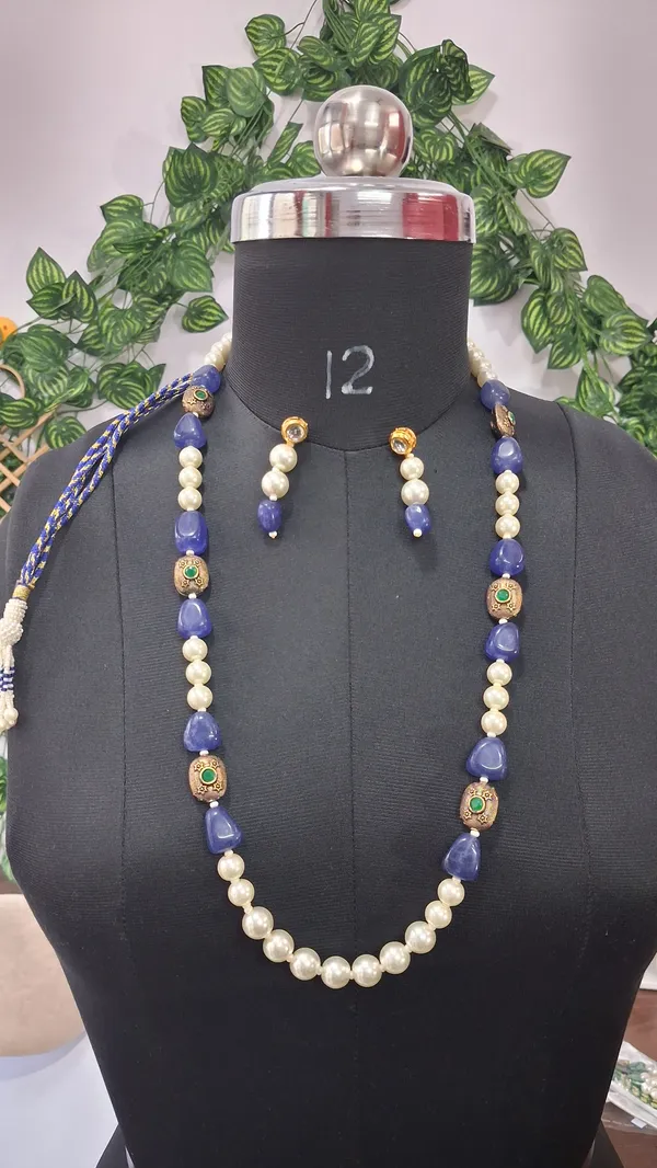 Traditional_Natural_Quartz_Necklace