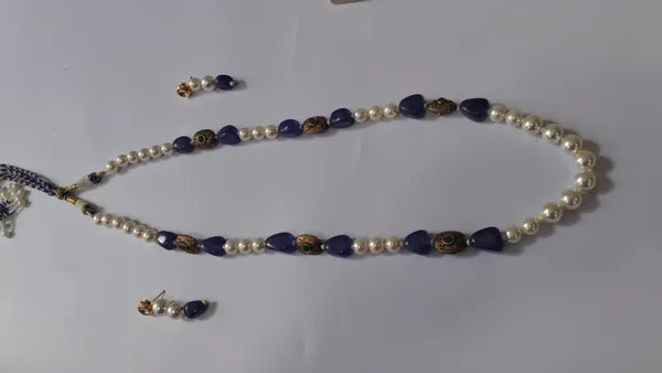 Traditional_Natural_Quartz_Necklace
