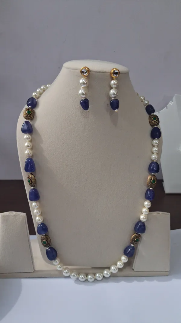Multicolor_Natural_Quartz_Brass_Pearl_Beaded_Necklace_For_Women