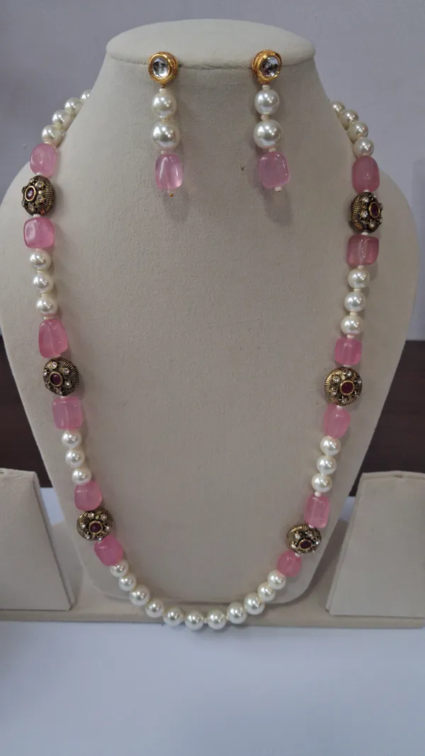 Designer_Natural_Quartz_Stone_Necklace