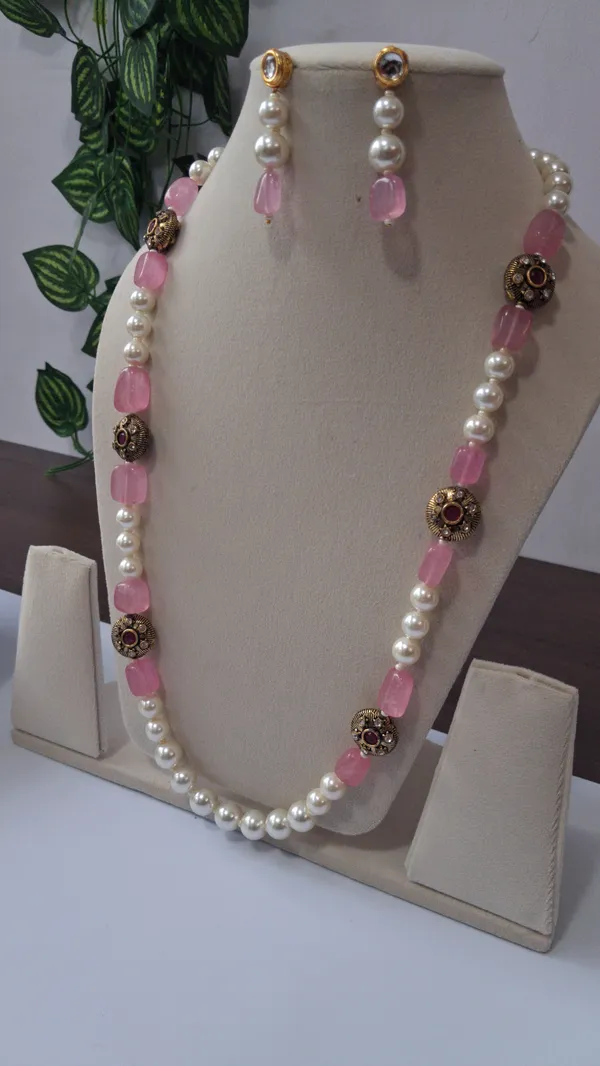 Designer_Natural_Quartz_Stone_Necklace