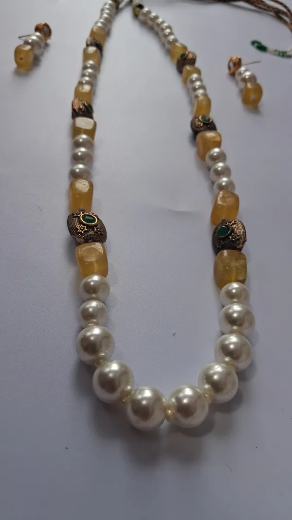 Elegant_Color_Stone_Necklace