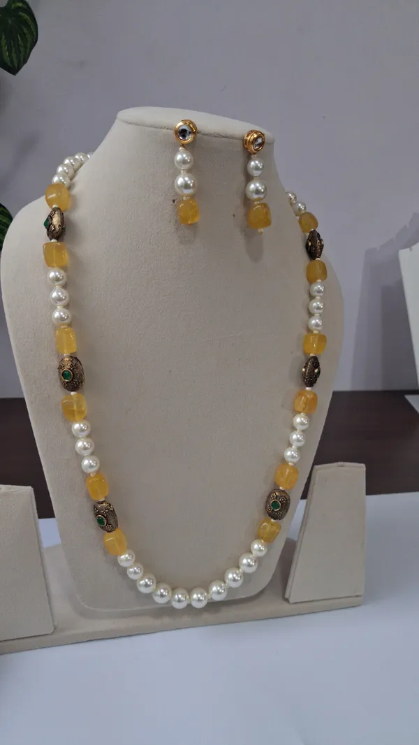 Elegant_Color_Stone_Necklace