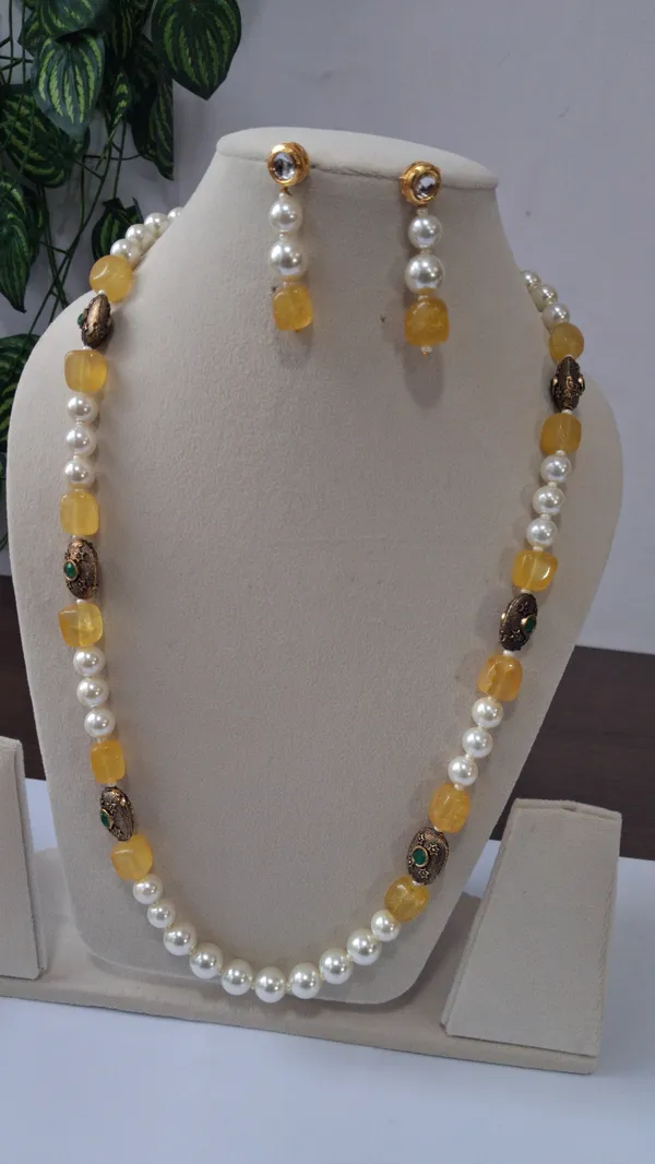 Elegant_Color_Stone_Necklace