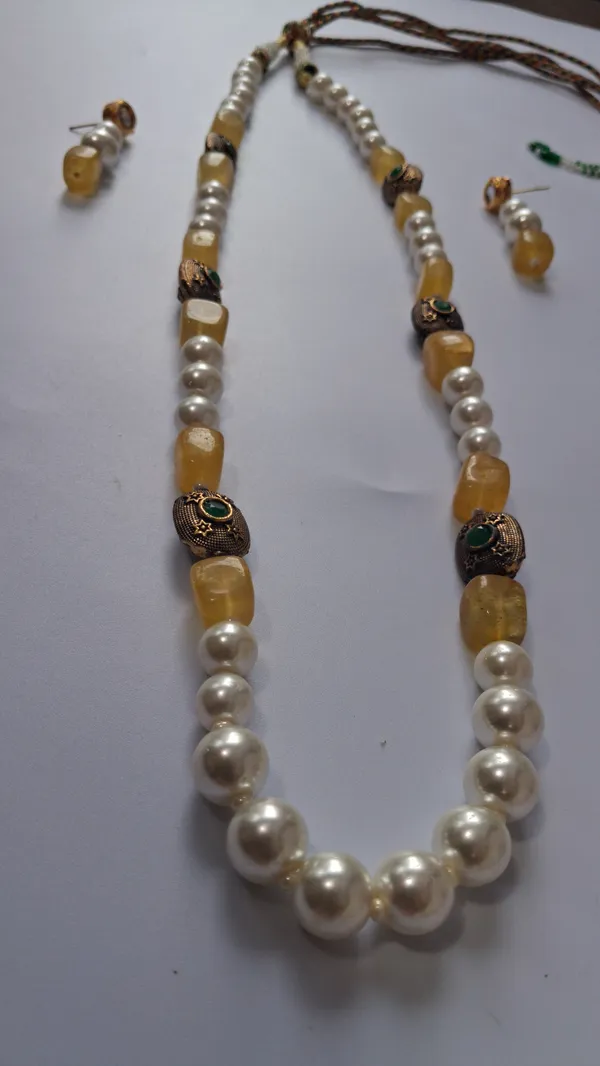 Elegant_Color_Stone_Necklace