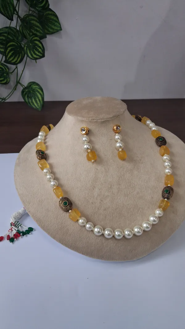 Elegant_Color_Stone_Necklace