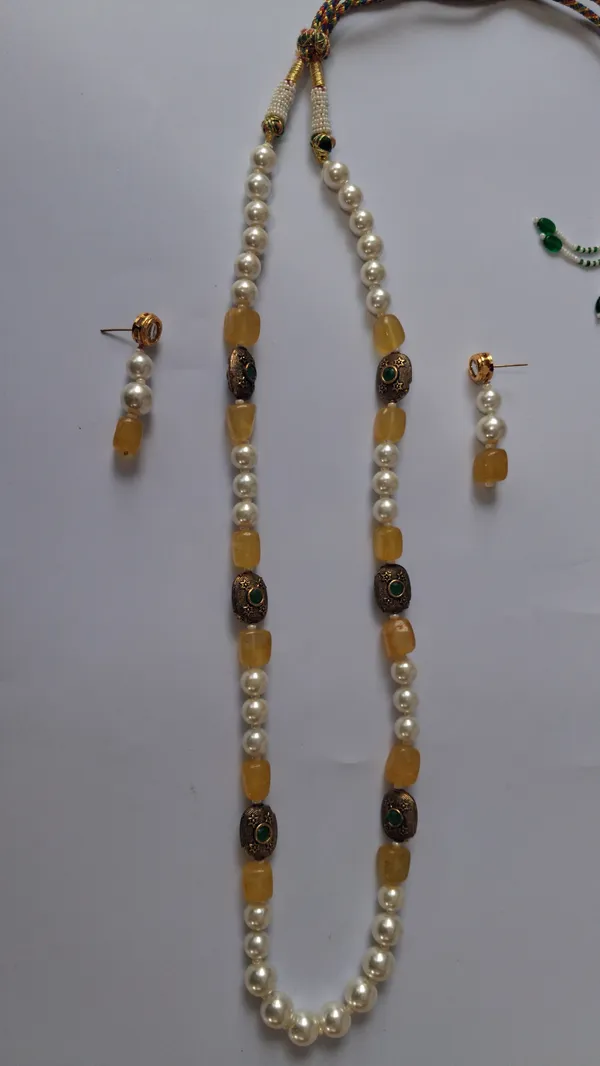 Elegant_Color_Stone_Necklace