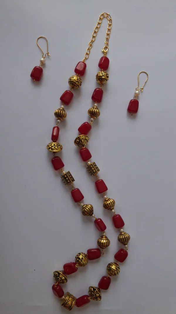 Elegant_Color_Stone_Necklace