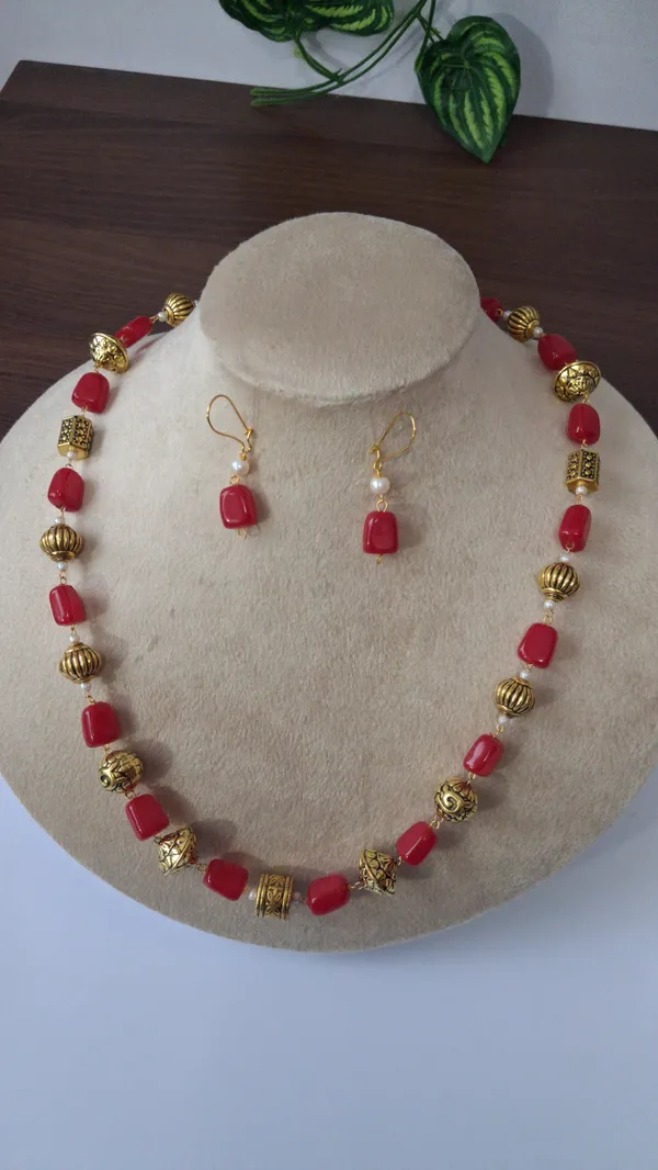 Elegant_Color_Stone_Necklace