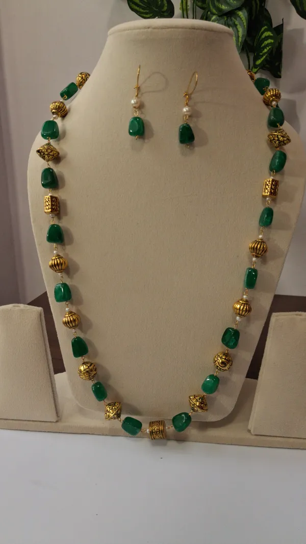 Multicolor_Quartz_Stone_Pearl_Brass_Necklace_For_Women
