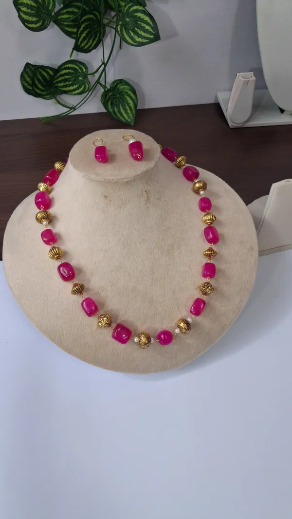 Premium_Stone_Beaded_Necklace