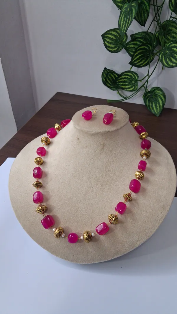 Premium_Stone_Beaded_Necklace