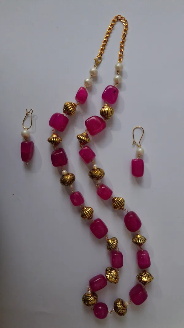 Multicolor_Natural_Quartz_Stone_Beaded_Necklace_For_Women