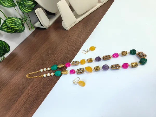 Multicolor_Quartz_&_Amethyst_Statement_Necklace