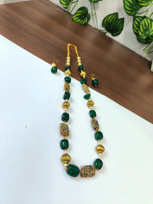 Green_White_Quartz_Pearl_Brass_Necklace_For_Women