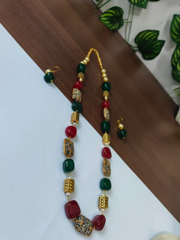 Multicolor_Quartz_Pearl_Brass_Necklace_For_Women