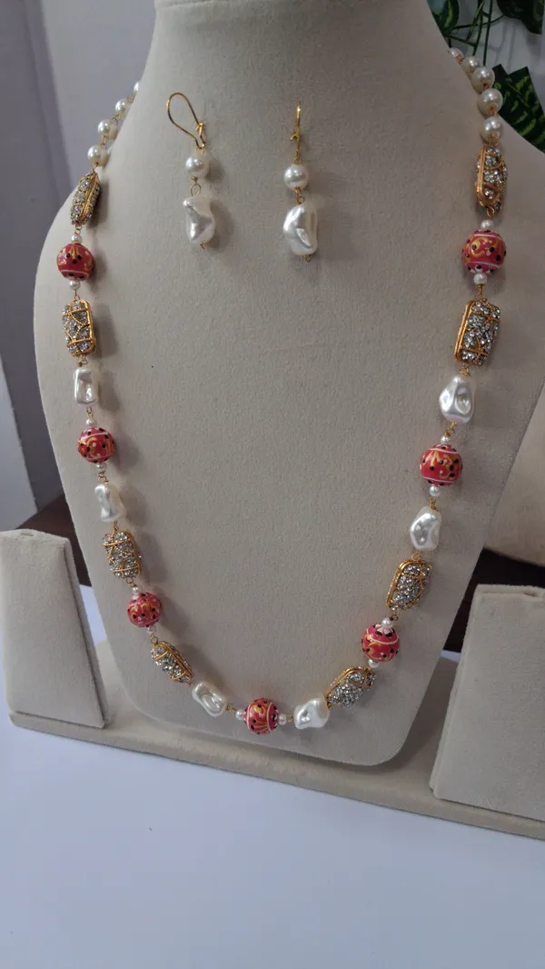 Stylish_Pearl_Necklace