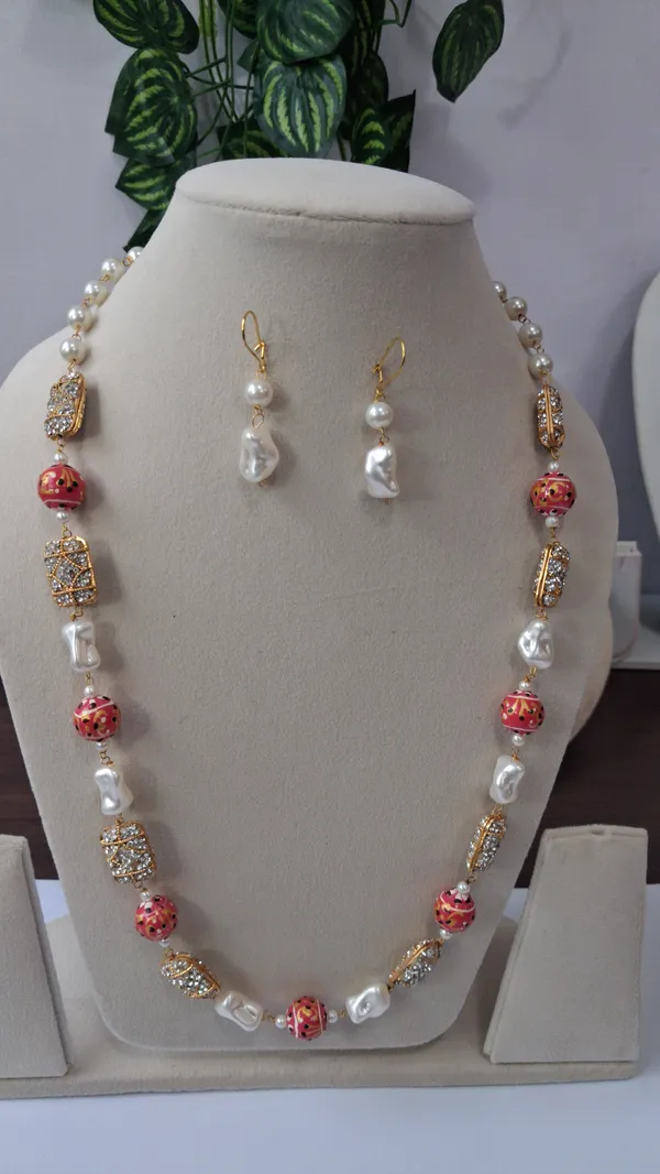 Stylish_Pearl_Necklace