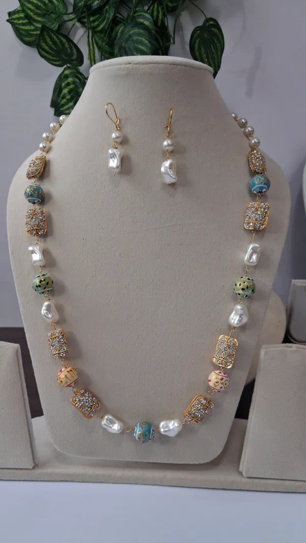 Designer_Pearl_Necklace