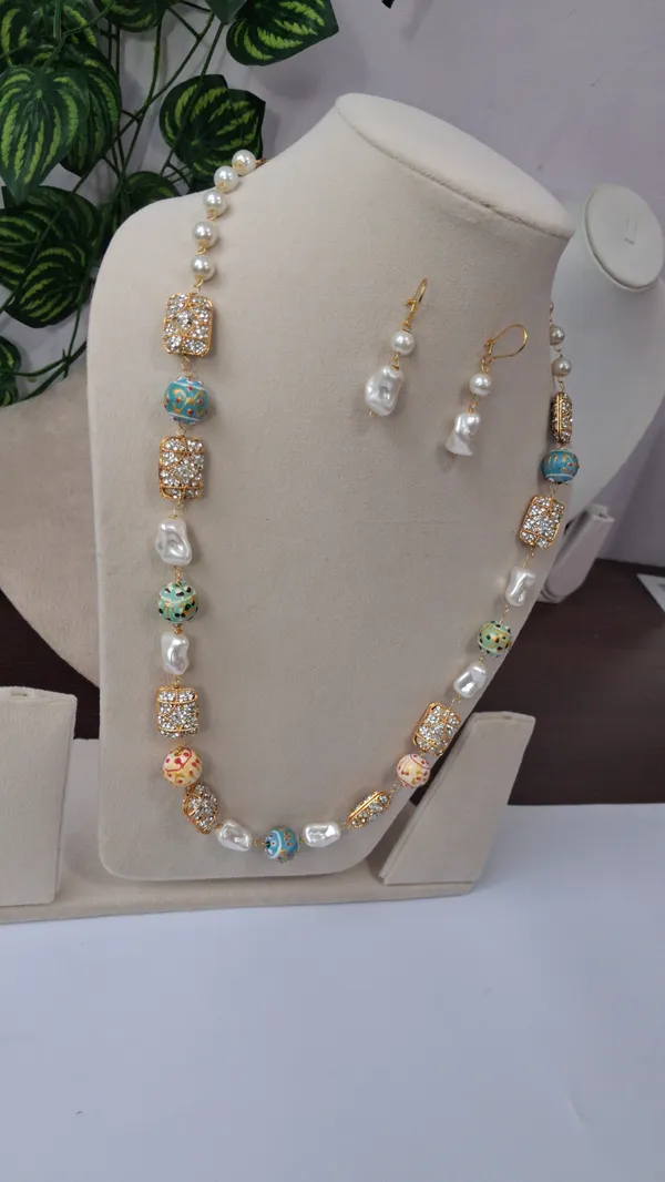 Designer_Pearl_Necklace