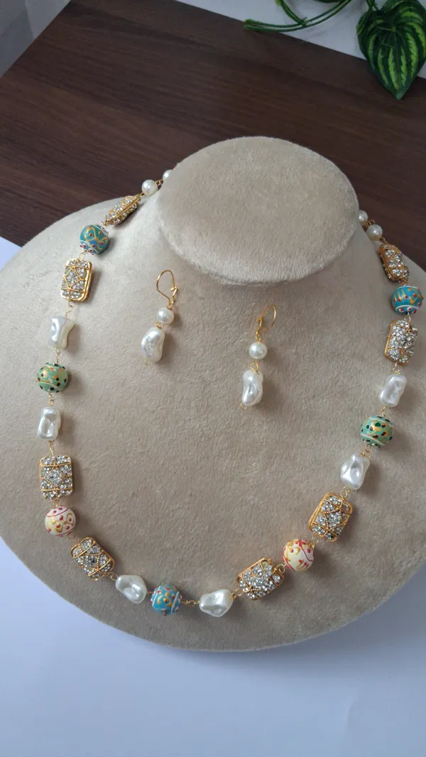 Designer_Pearl_Necklace